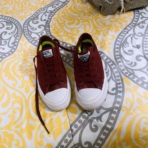 Like new- burgundy converse all star shoes